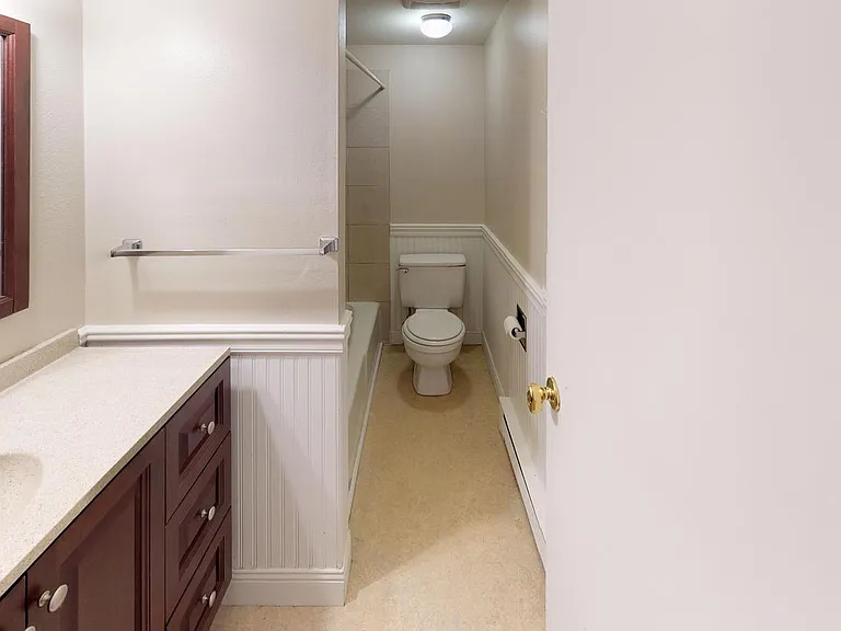 3535 N Borthwick Ave — Photo 18