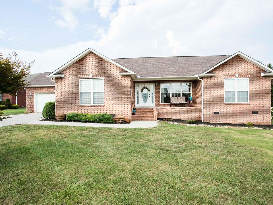 1st image of 132 Heritage Crossing Dr