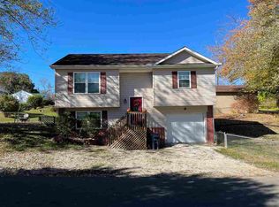 3237 Pinehaven Dr, Ashland, KY 41101