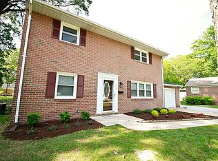 1126 Elizabeth Ct, Newport News, VA 23605