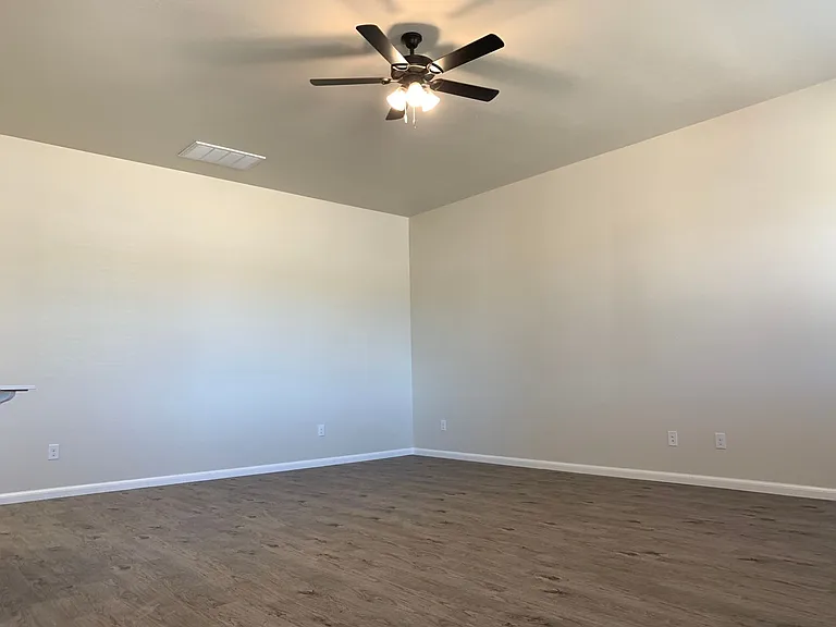3424 Enclave Ln — Photo 4