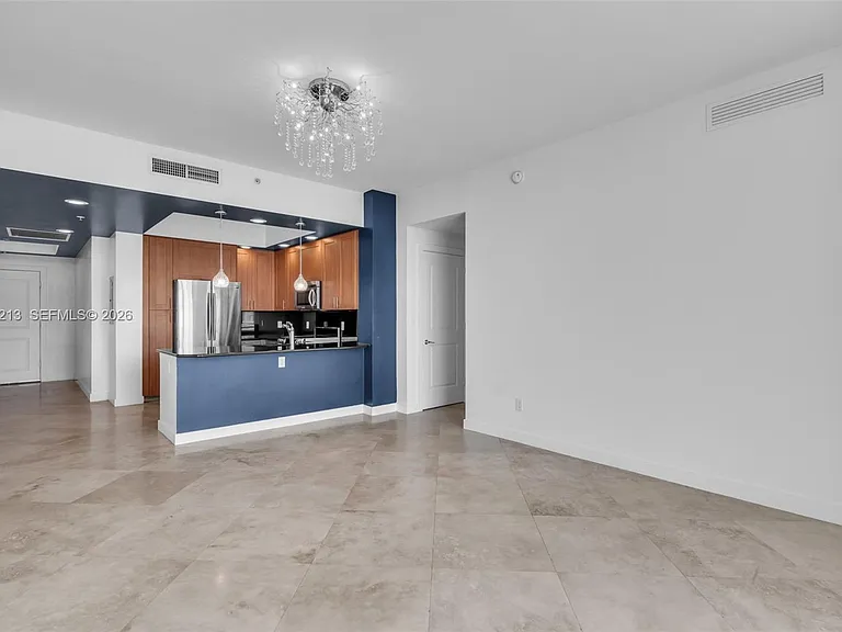 315 NE 3rd Ave #1805 — Photo 9