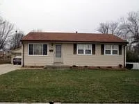 247 Cambridge Dr photo 1