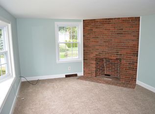 32 Gail St, Topsfield, MA 01983