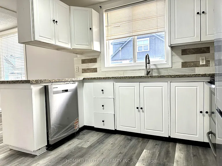 117 Harmony Ave — Photo 9