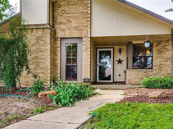 2nd image of 2817 Hamlett Ln