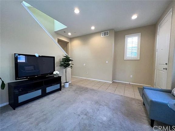 4th image of 3216 S Alton Ct