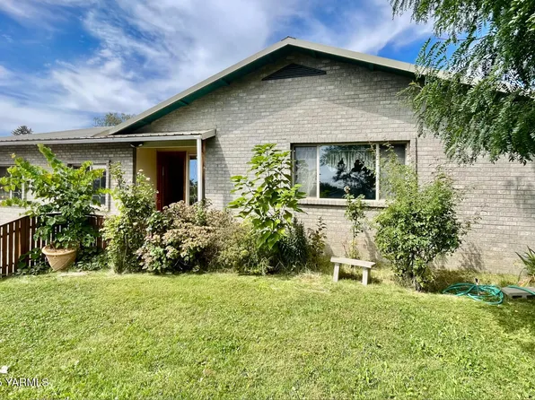 202 Ann St, Zillah, WA 98953