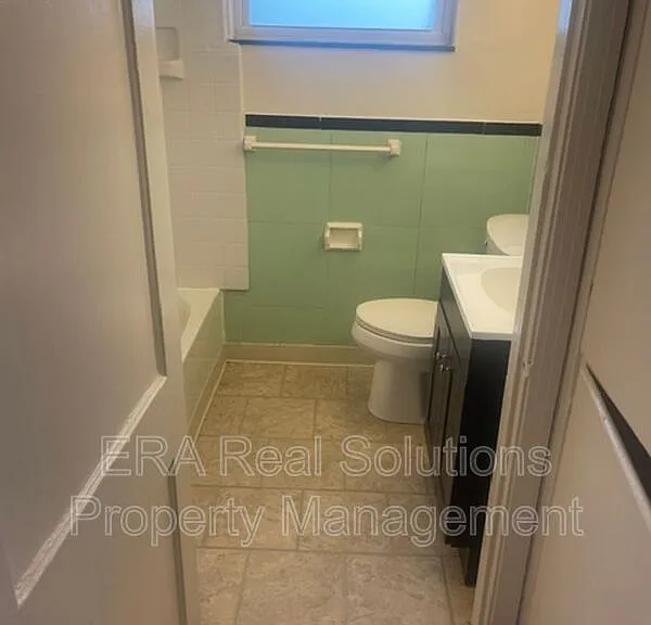 47 N Hampton Rd #D — Photo 19