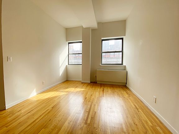 4th image of 427 E 74th St #5S
