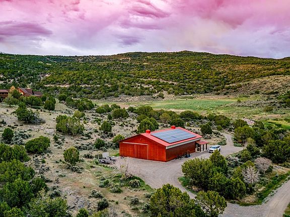 Storm King Ranch Colorado Ranches For Sale Barn Driveway