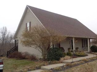 607 Settlers Point Dr, Taylorsville, KY 40071