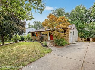 2600 Darien Dr, Lansing, MI 48912