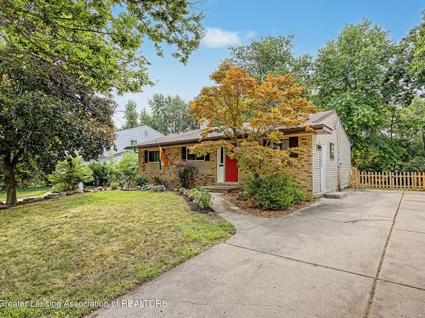 2600 Darien Dr, Lansing, MI 48912