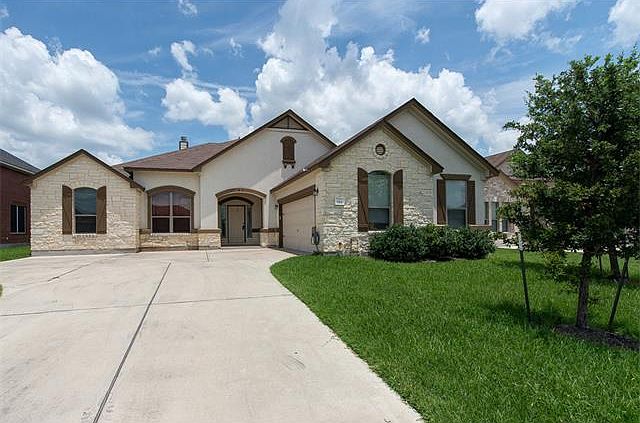 1st image of 712 Willow Walk Dr