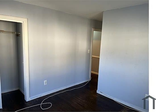 1st image of 10925 156th St Floor 2