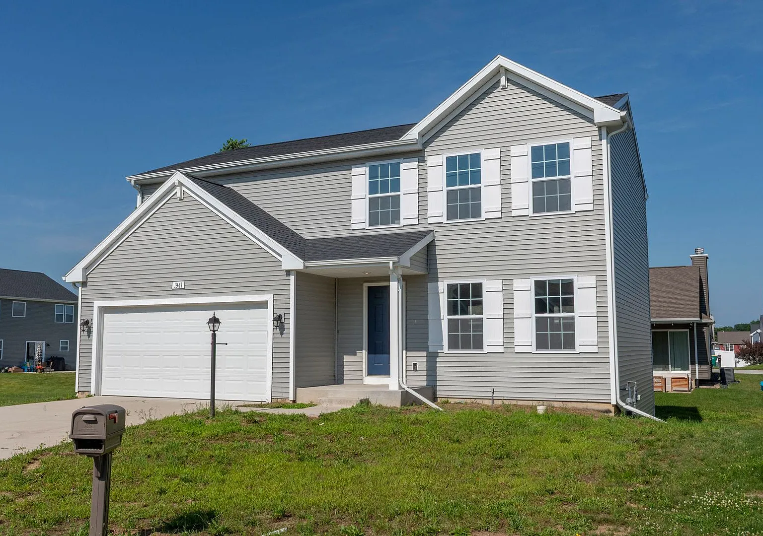 Mishawaka South Side- Be the first to Occupy this newly built 2-story home — Photo 1