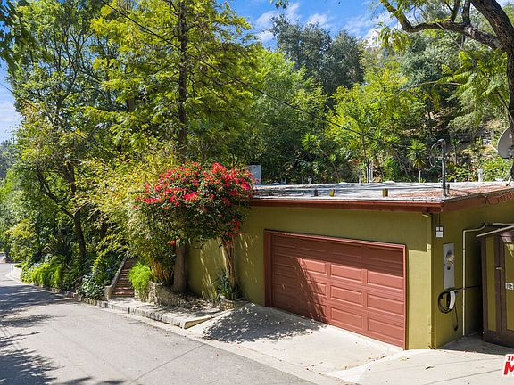 4th image of 2617 Harlesden Ct
