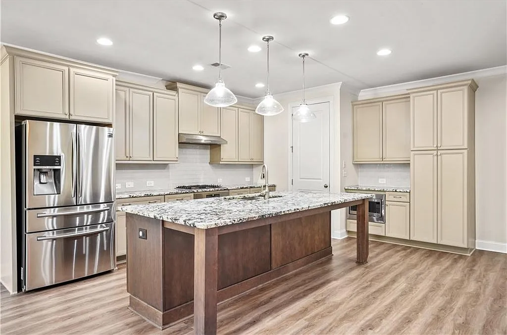 3 bed, 2.5 bath, 2036 sqft, $3,500 — Photo 4
