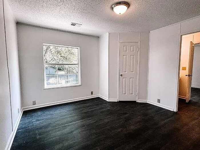1030 Greenhill Rd — Photo 18