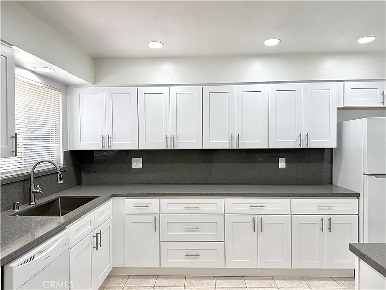 28880 Amersfoot Way — Photo 17