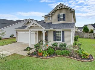 211 Berwick Dr, Summerville, SC 29483