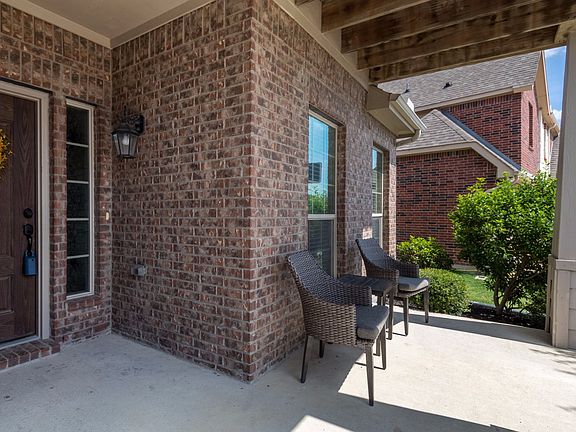 4th image of 4924 Lasso Ln
