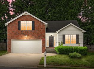 449 Piney Dr, Clarksville, TN 37042