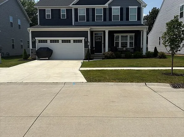 6200 Lila Dr, North Ridgeville, OH 44039
