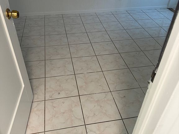5th image of 8149 Emerson Pl