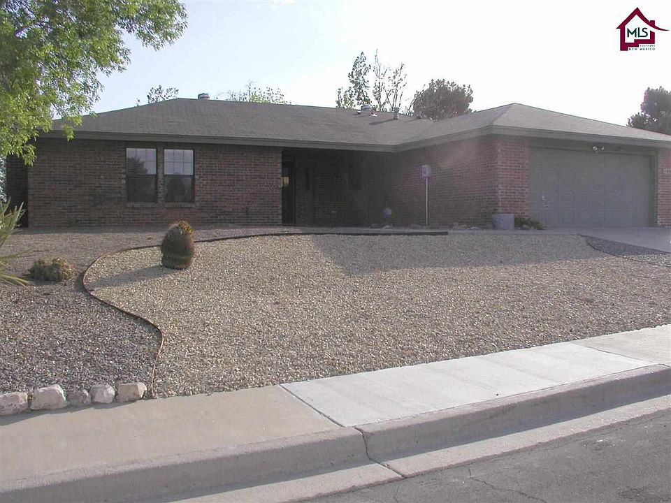 1st image of 4895 Vista Cuesta