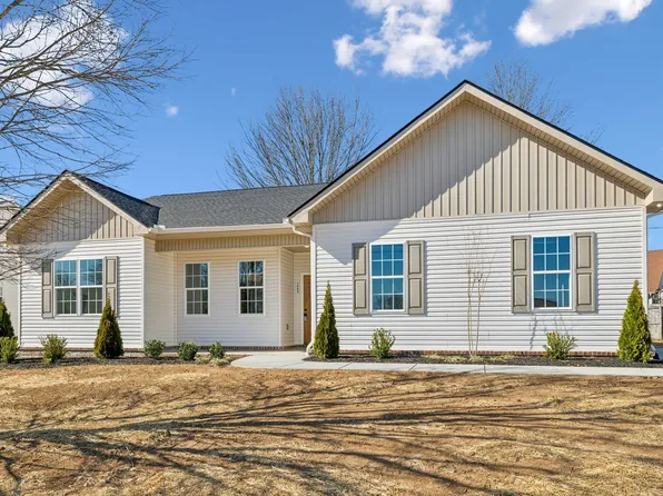 2800 Belle Meade Pl, Columbia, TN 38401