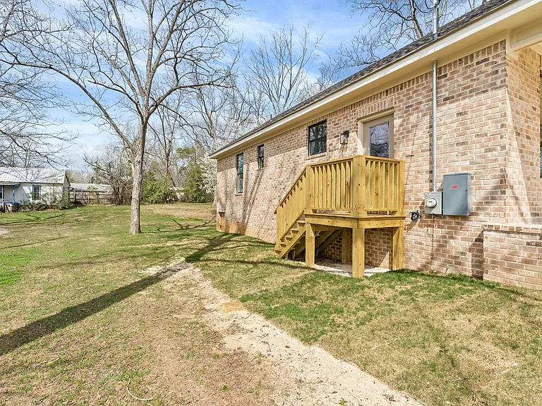 604 Martin Luther King Blvd — Photo 18