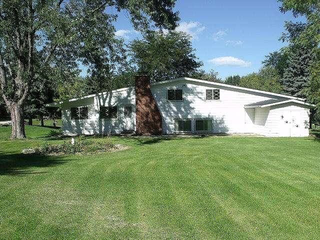 2nd image of 4817 Twin Elms Dr