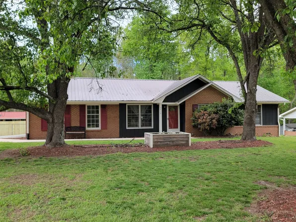 6418 Staffordshire Dr, High Point, NC 27263