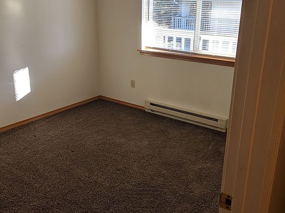 4th image of 3430-3438 Northwest Ave #3434-102