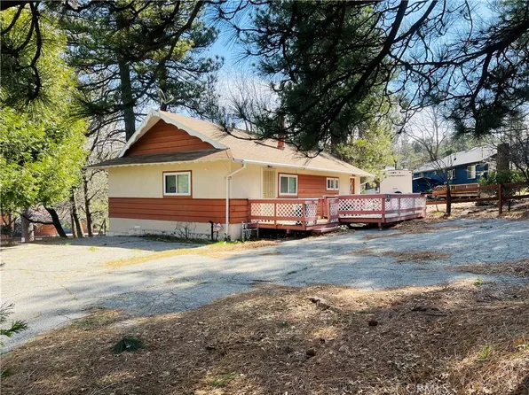 304 Forest Cir, Crestline, CA 92325