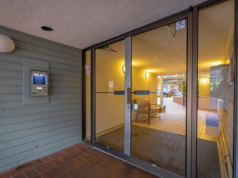 1777 Frances St — Photo 19