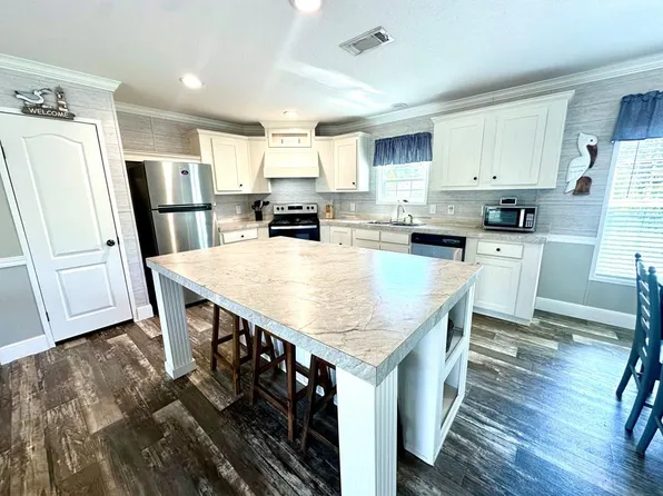 2119 Messer Rd, Carrabelle, FL 32322