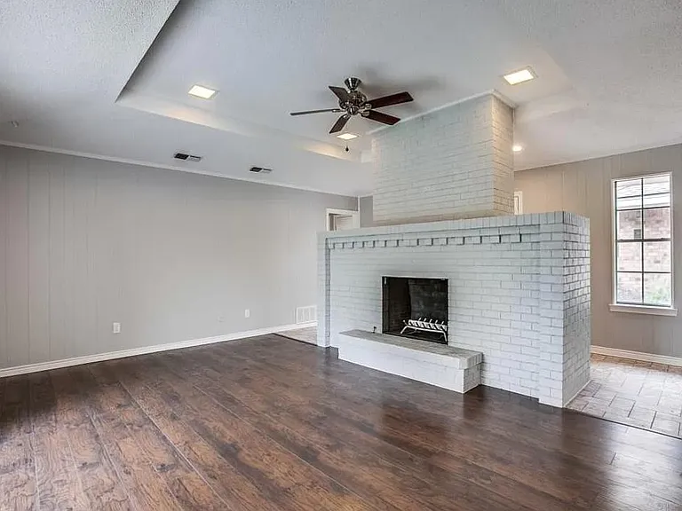 726 Cottonwood Cir — Photo 22