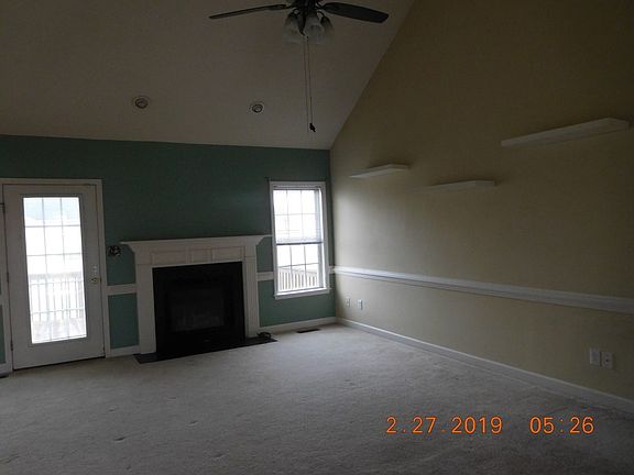 4th image of 128 Heron Dr