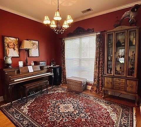 Dining/Entertaining Room