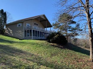 175 Primrose Ln, Hayesville, NC 28904