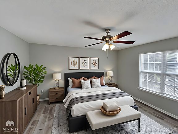 3rd image of 10922 Olde English Dr