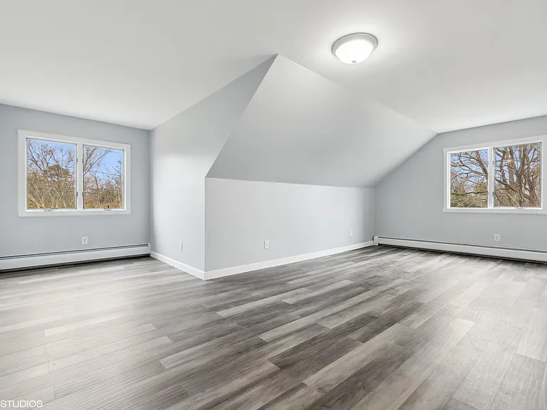 4 Box Tree Rd — Photo 26