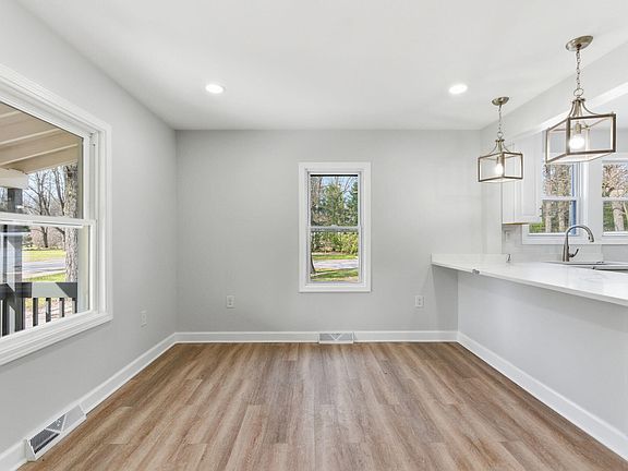 4th image of 2485 Swanson Rd
