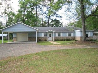 17511 Wildwood Dr, Bogalusa, LA 70427