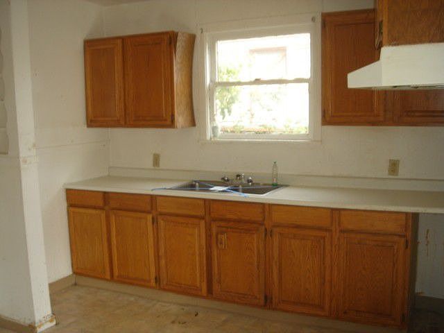 2nd image of 3241 S Ferdinand St