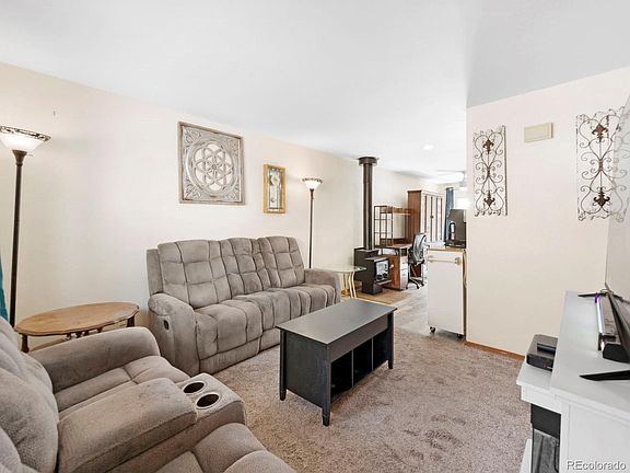 3rd image of 3301 Riverside Drive