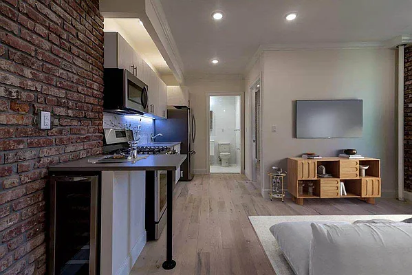 Rented by Dallien Realty Limited Liability Company | media 6